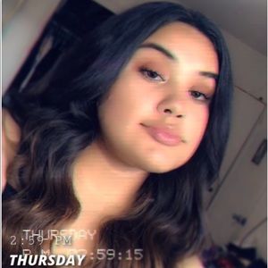 Meet your Posher, Estrella